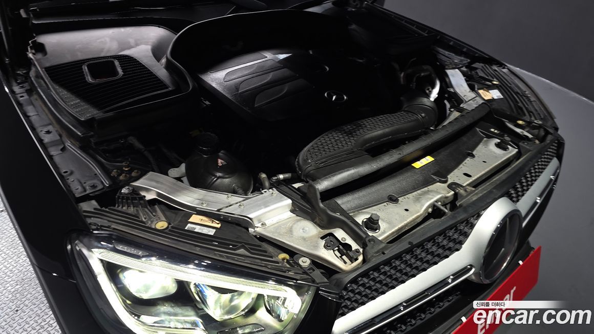 Mercedes-Benz GLC-Class 2021