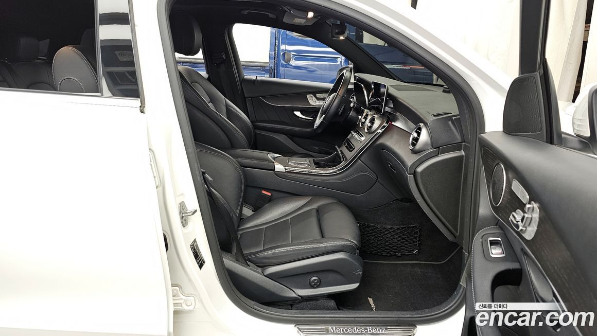 Mercedes-Benz GLC-Class 2020