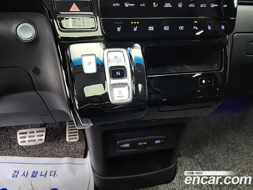 Hyundai Staria 2022