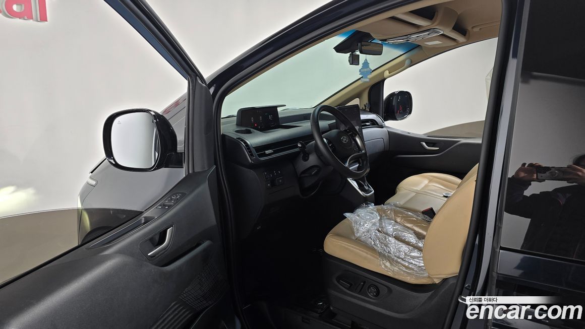 Hyundai Staria 2022