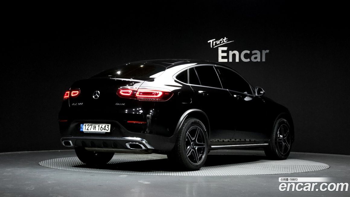 Mercedes-Benz GLC-Class 2021