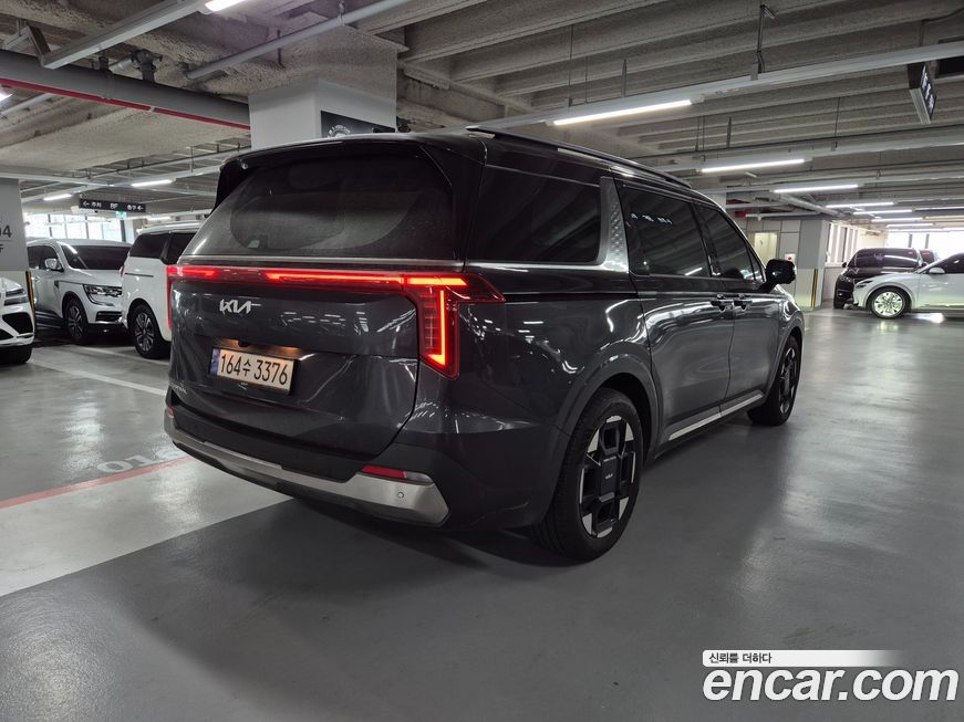 Kia Canival 2024