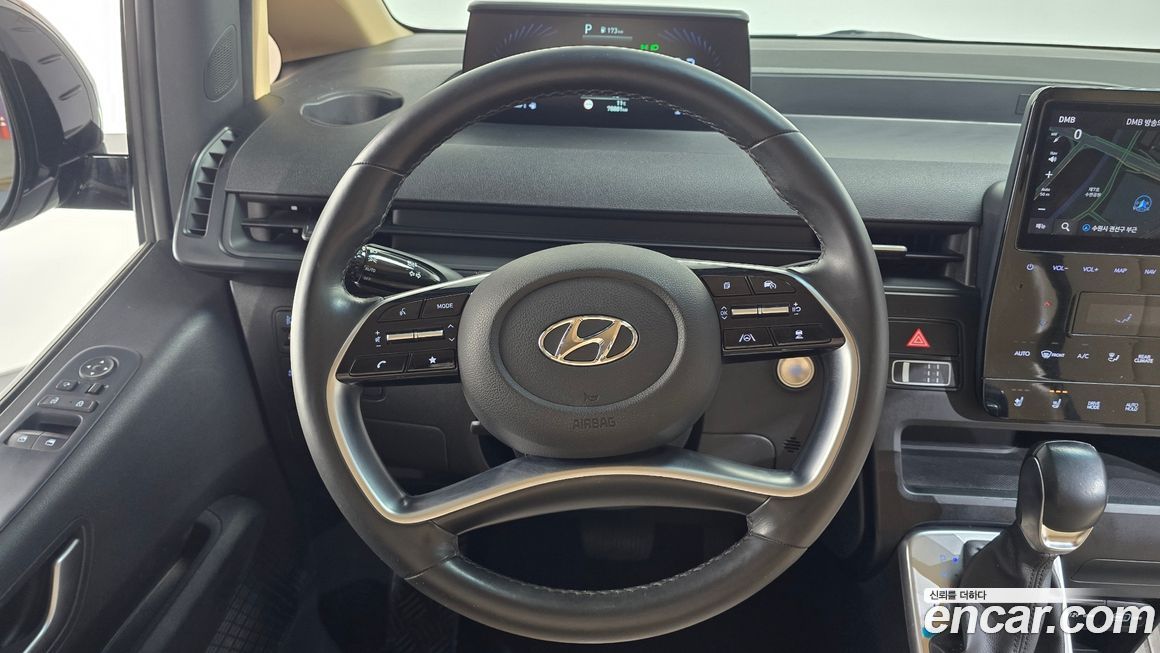 Hyundai Staria 2022