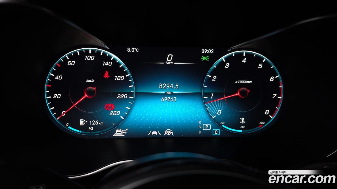 Mercedes-Benz GLC-Class 2021