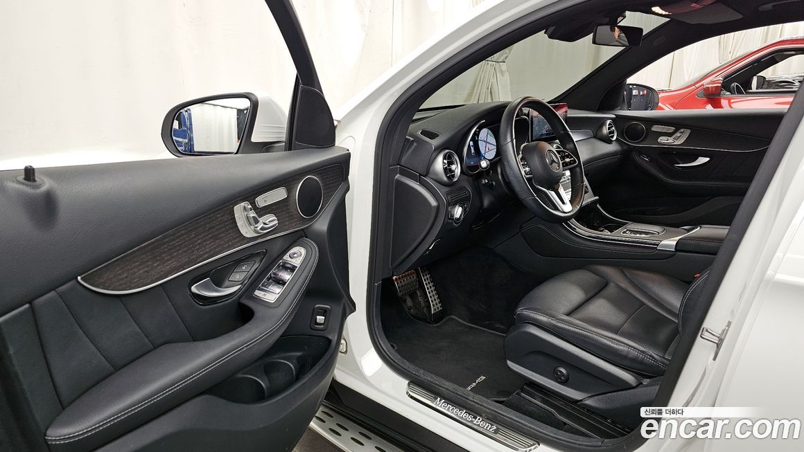 Mercedes-Benz GLC-Class 2020