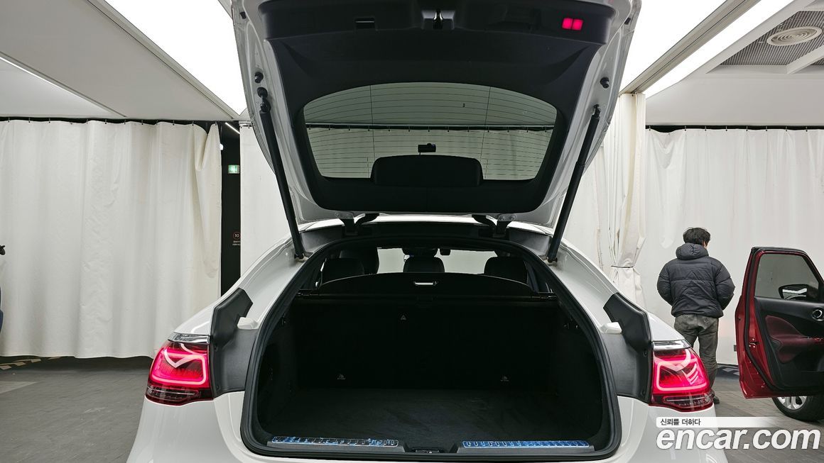 Mercedes-Benz GLC-Class 2020