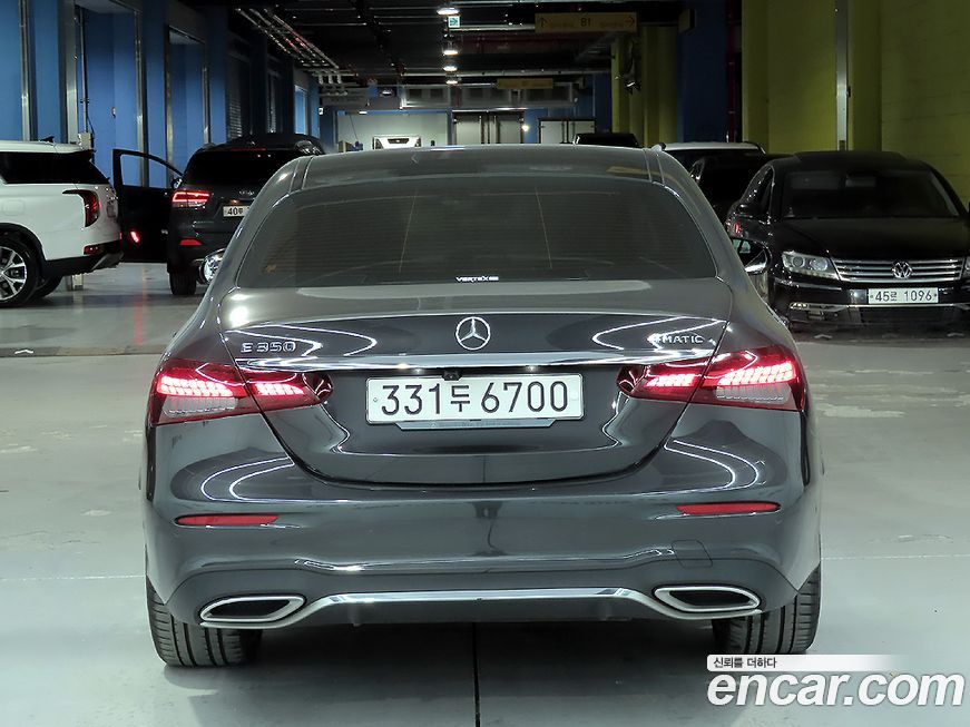 Mercedes-Benz E-Class 2021