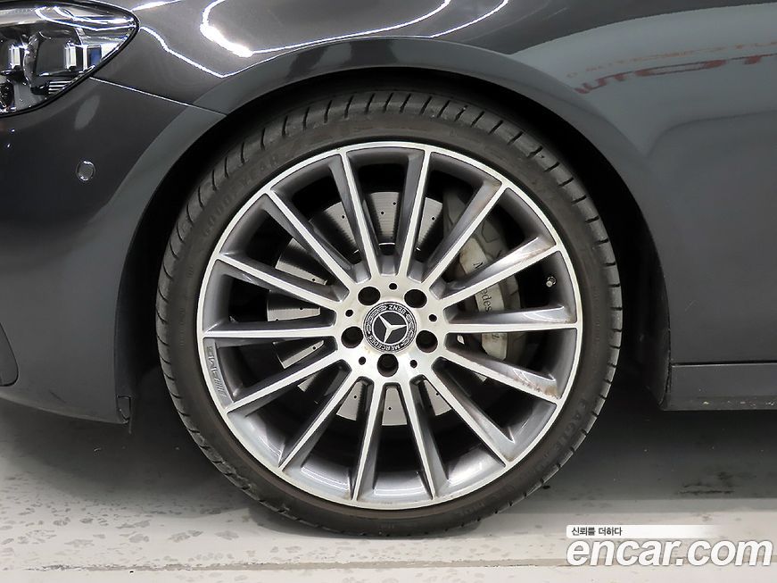 Mercedes-Benz E-Class 2021