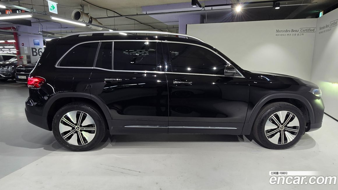 Mercedes-Benz EQB 2024
