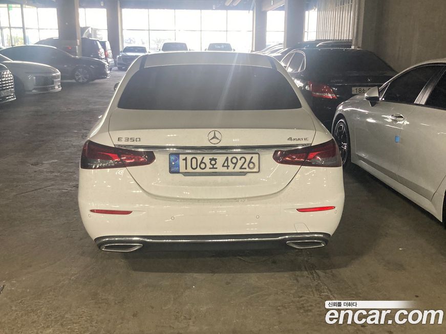 Mercedes-Benz E-Class 2022