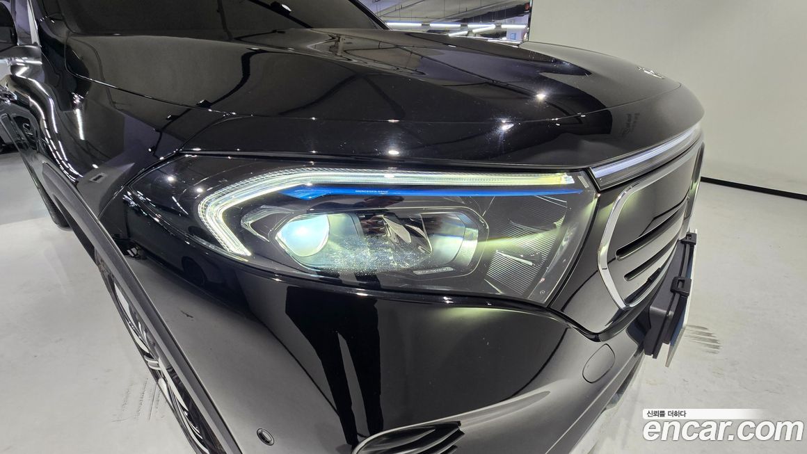 Mercedes-Benz EQB 2024