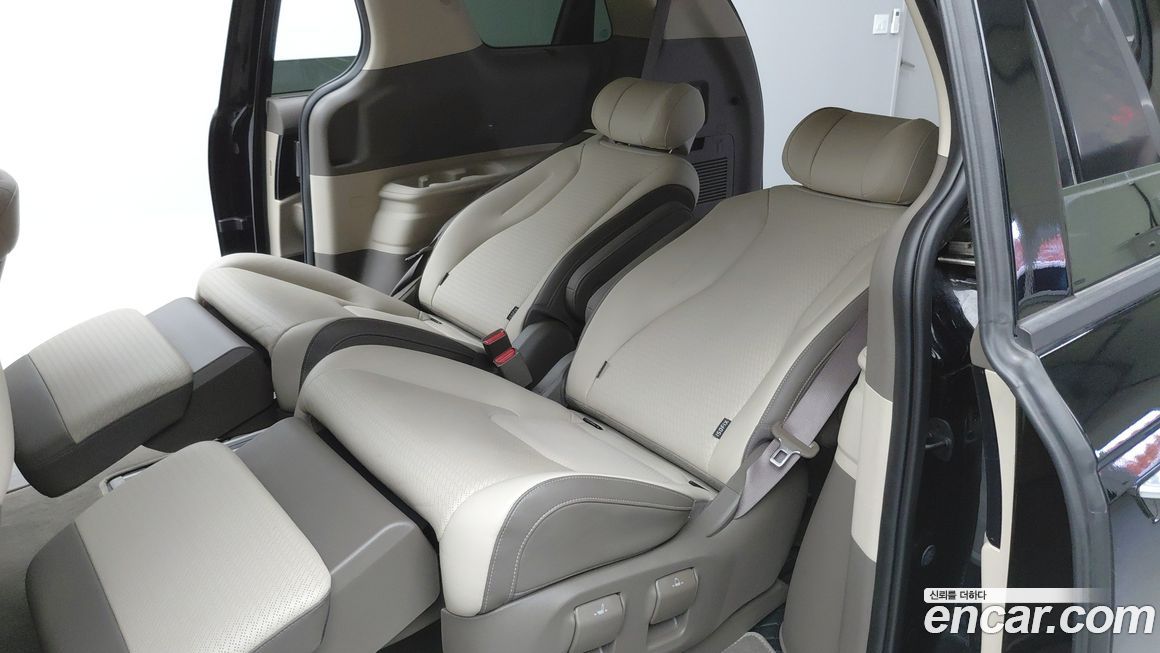Kia Canival 2025