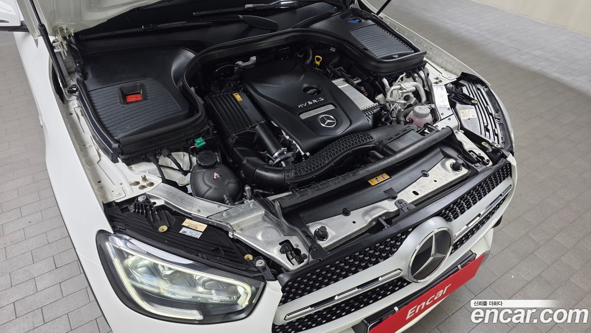 Mercedes-Benz GLC-Class 2021