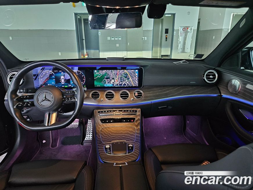Mercedes-Benz E-Class 2021