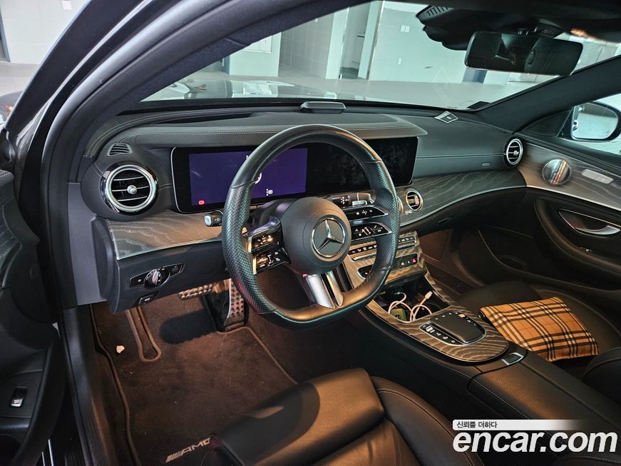 Mercedes-Benz E-Class 2021