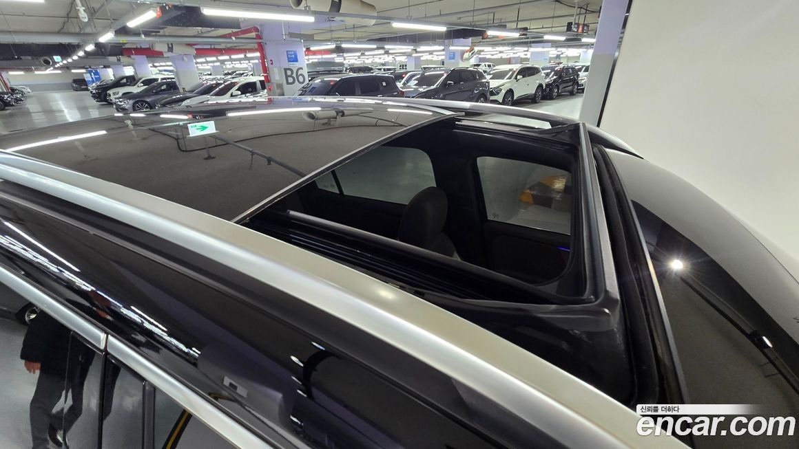 Mercedes-Benz EQB 2024