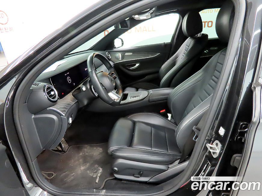 Mercedes-Benz E-Class 2021