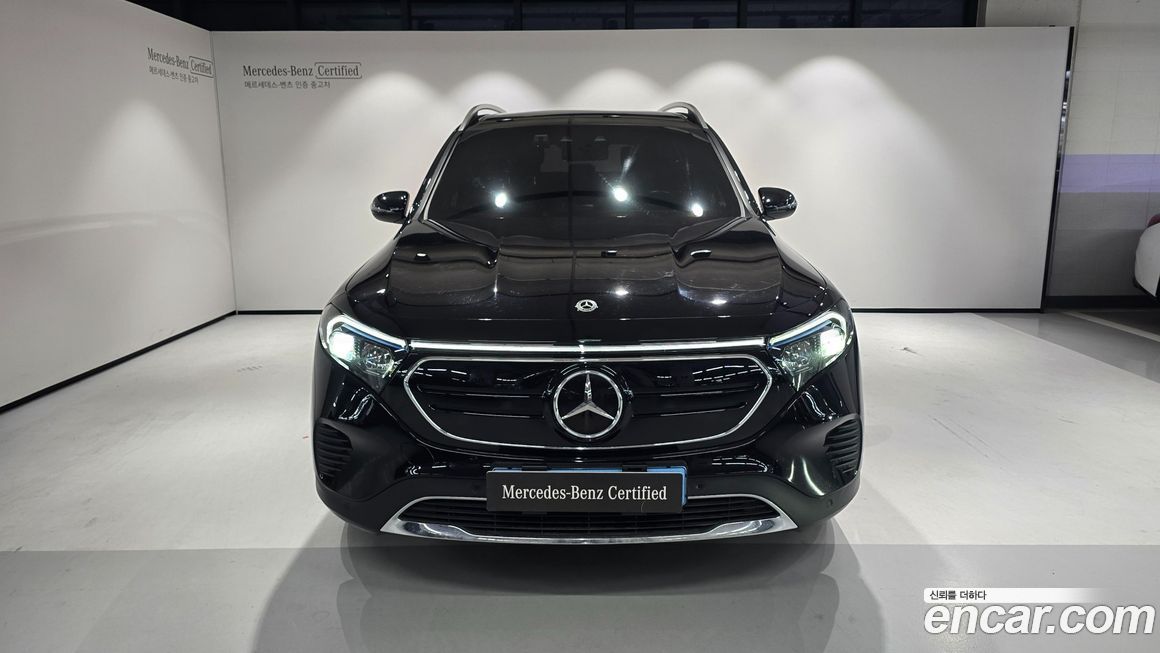 Mercedes-Benz EQB 2024