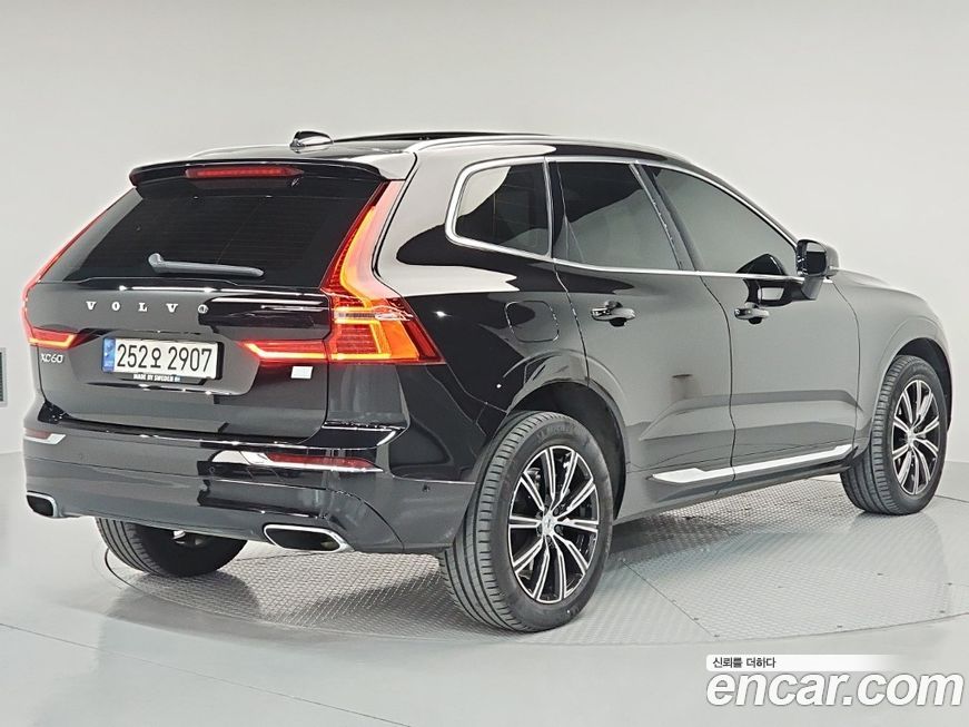 Volvo XC60 2021