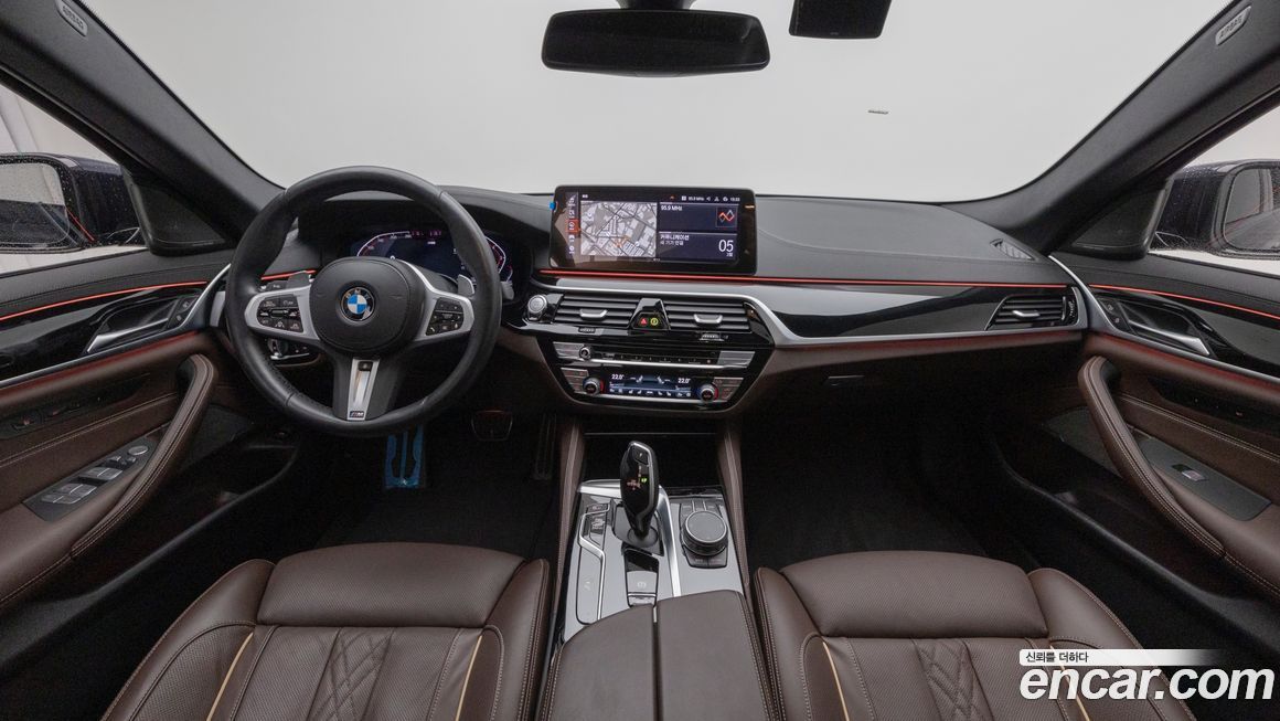 BMW 5-Series 2023