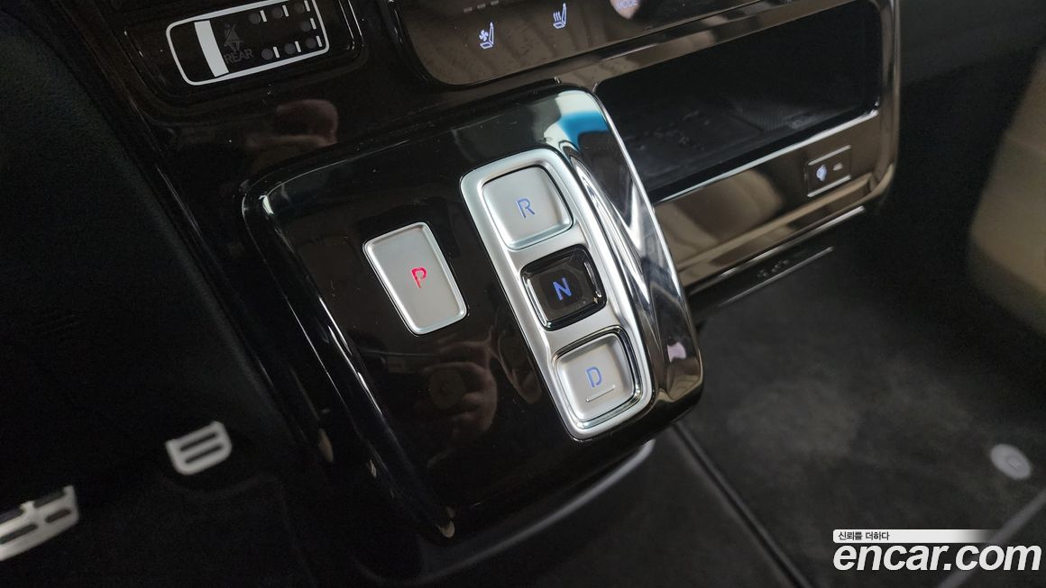 Hyundai Staria 2022