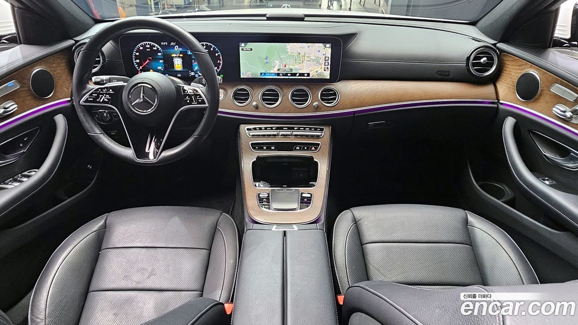 Mercedes-Benz E-Class 2023