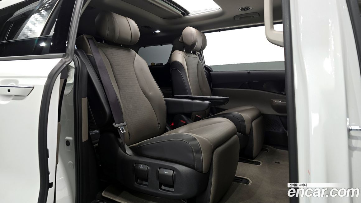 Kia Canival 2024