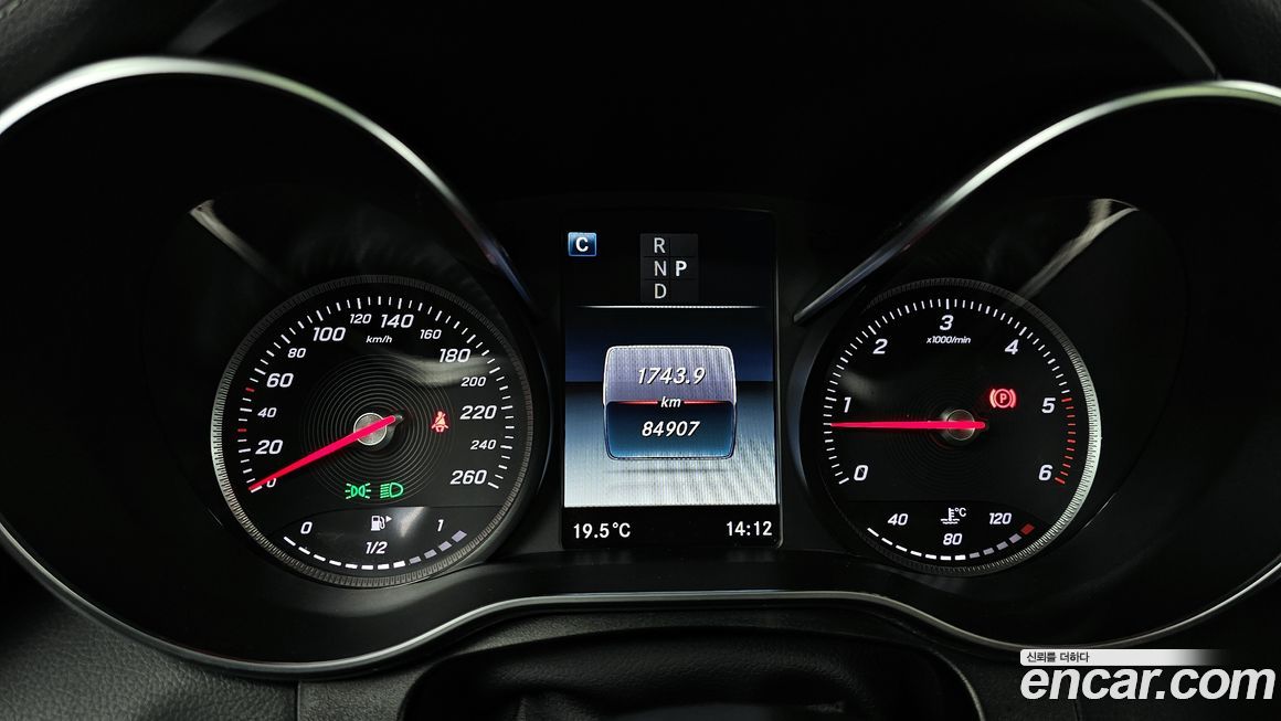 Mercedes-Benz GLC-Class 2017