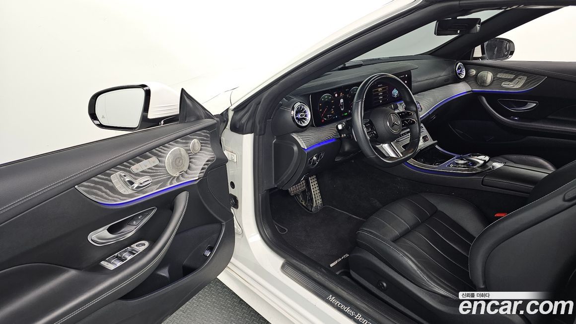 Mercedes-Benz E-Class 2022