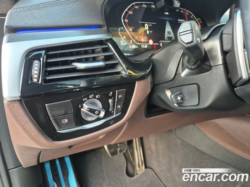 BMW Gran Turismo 2023