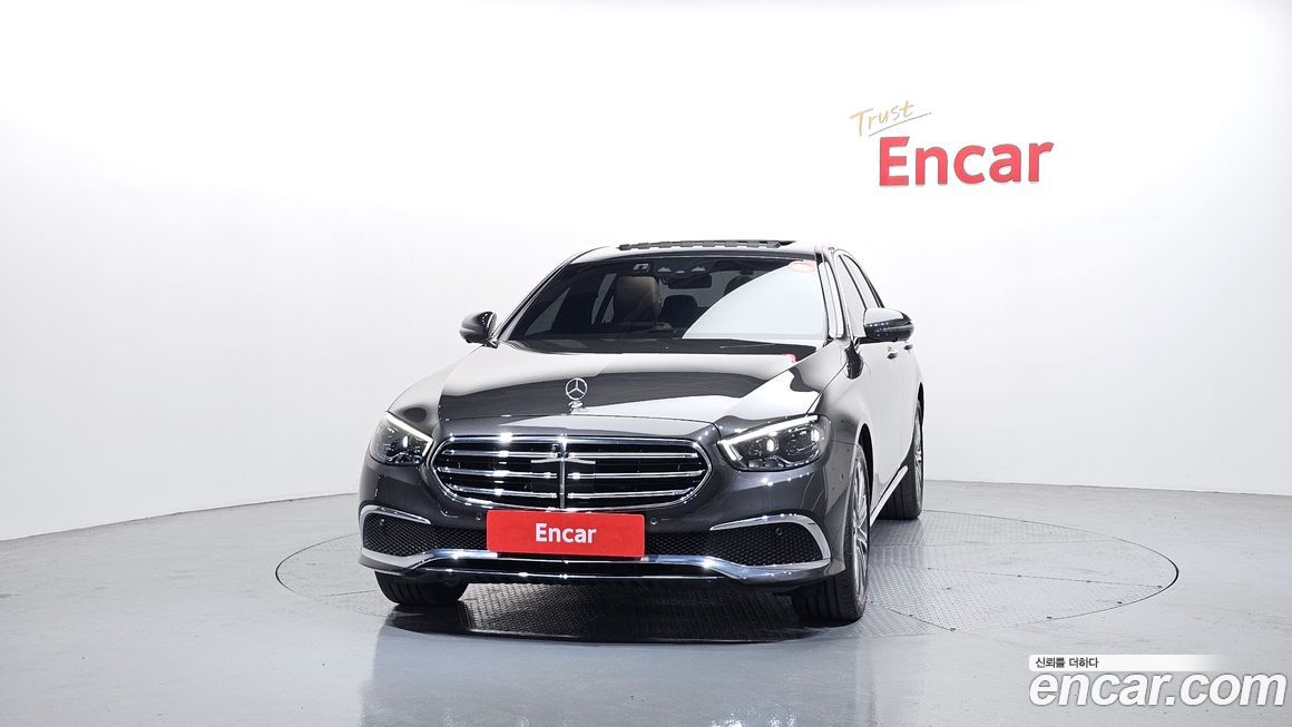 Mercedes-Benz E-Class 2023