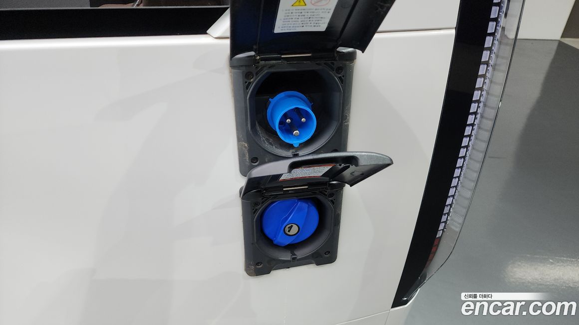 Hyundai Staria 2024