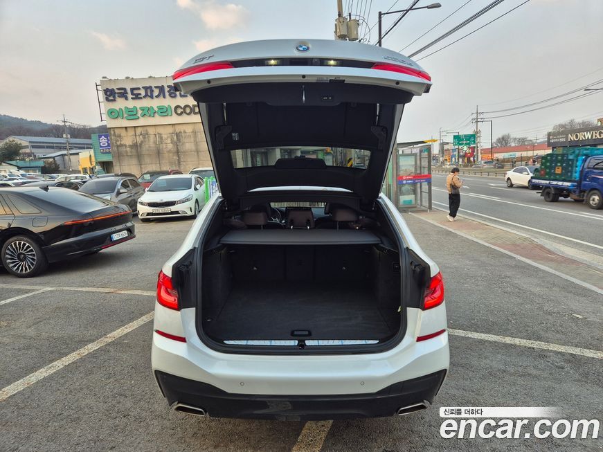 BMW Gran Turismo 2023