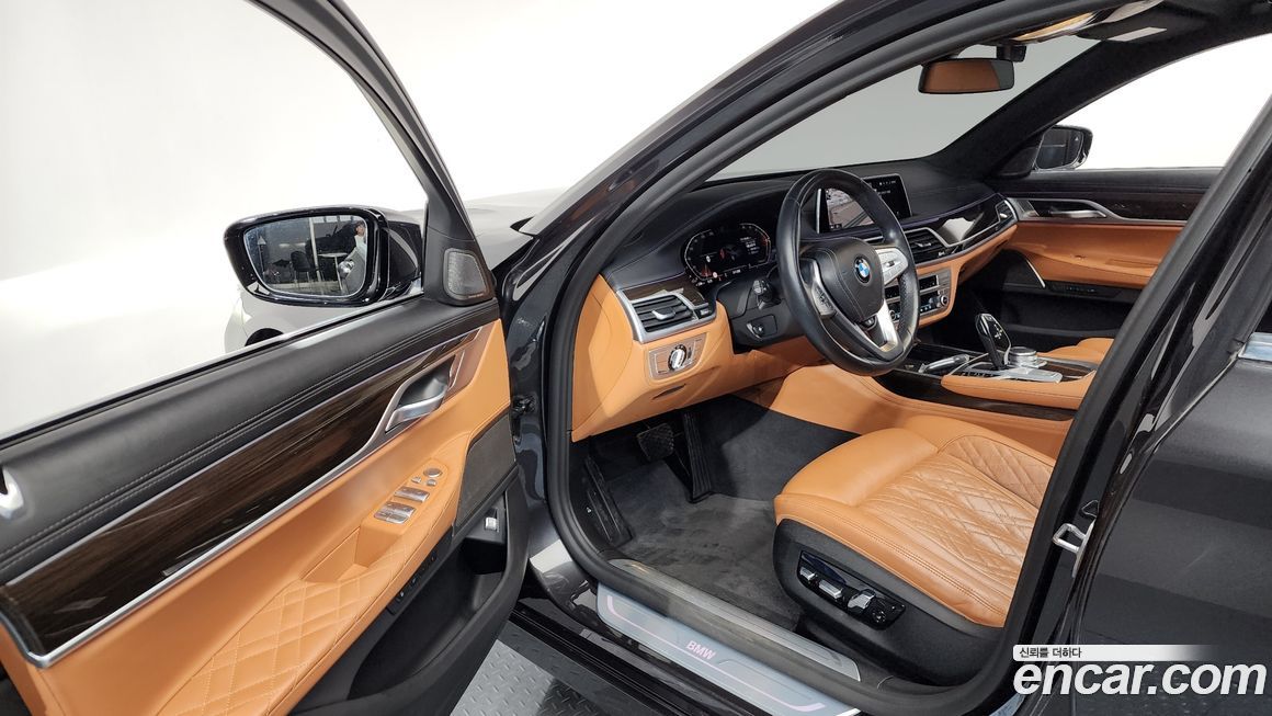 BMW 7-Series 2021