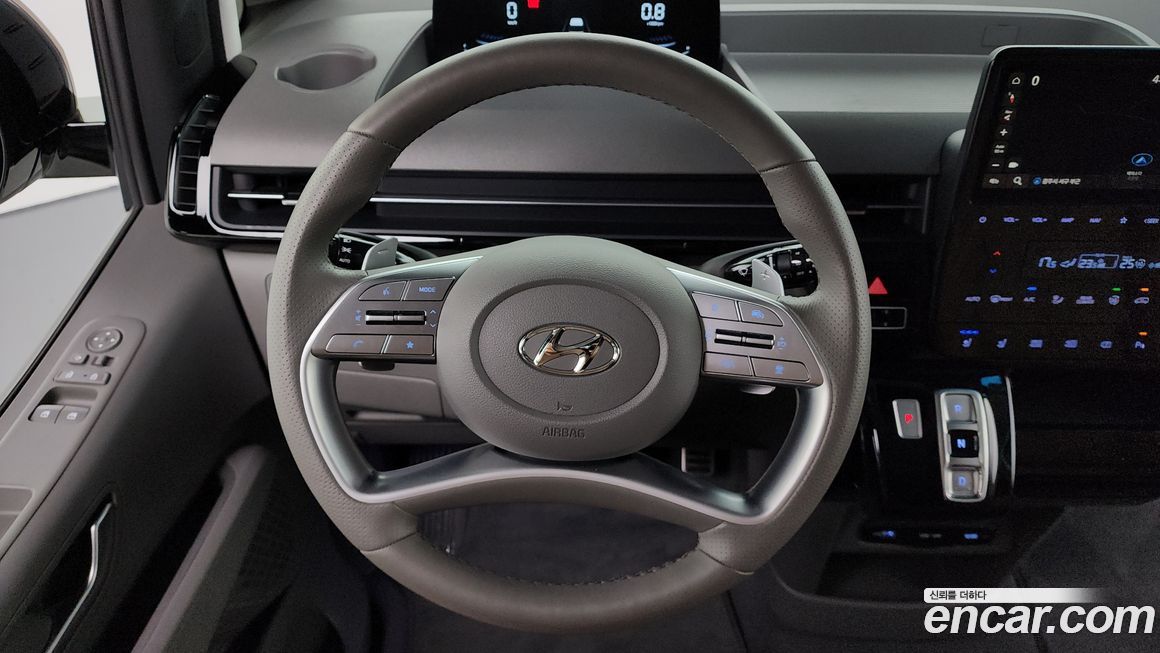 Hyundai Staria 2024