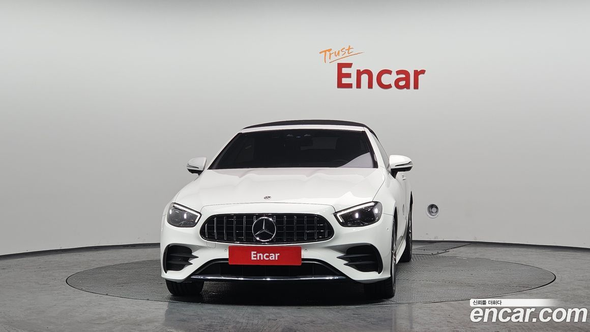 Mercedes-Benz E-Class 2022