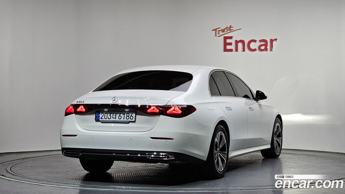 Mercedes-Benz E-Class 2025