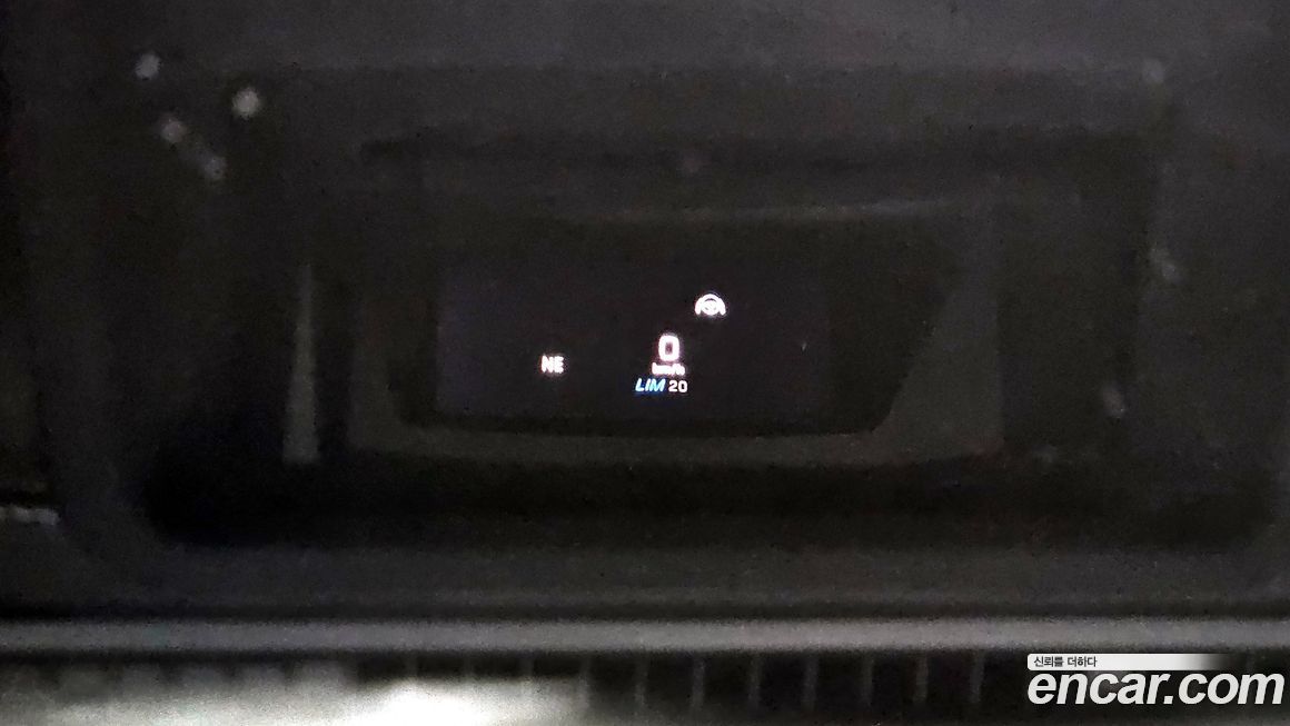 Mercedes-Benz GLC-Class 2023