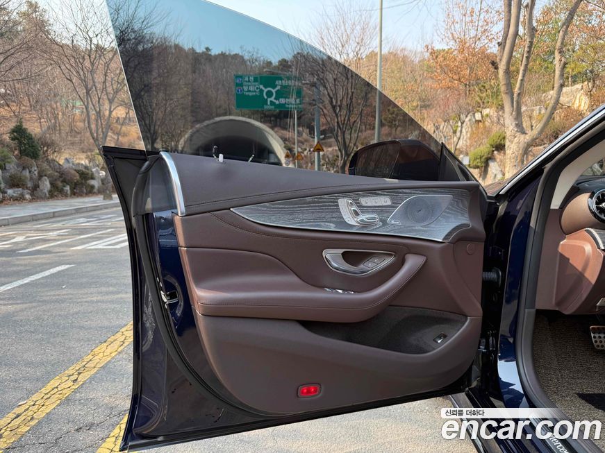 Mercedes-Benz CLS-Class 2021