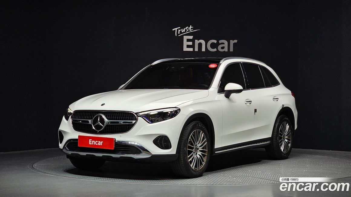Mercedes-Benz GLC-Class 2025