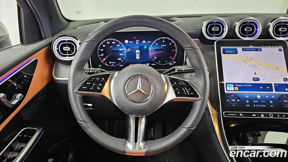 Mercedes-Benz GLC-Class 2025