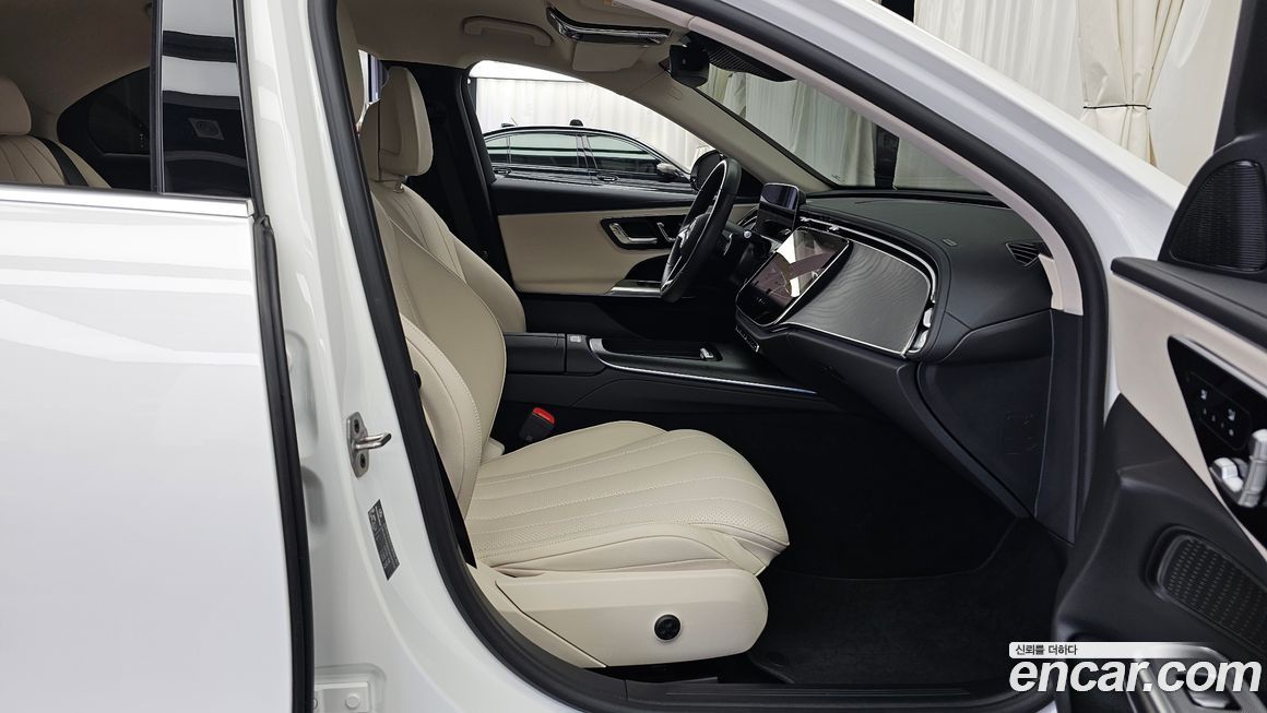 Mercedes-Benz E-Class 2025