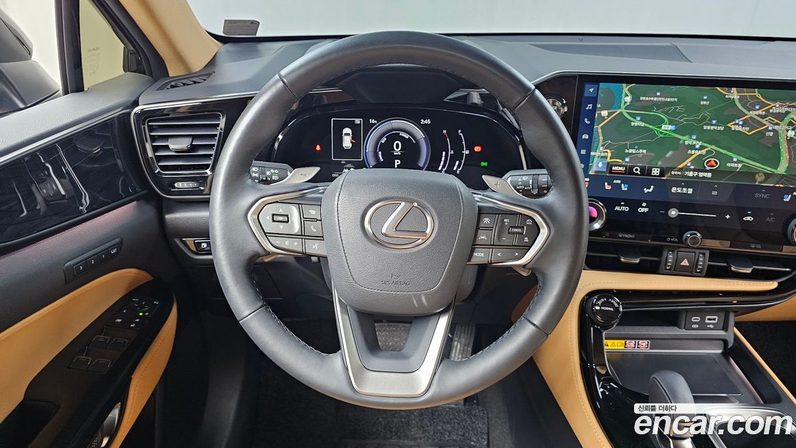 Lexus NX 2025