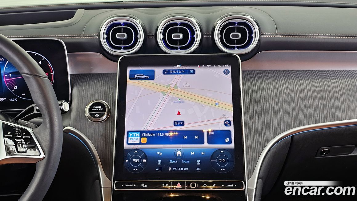 Mercedes-Benz GLC-Class 2025