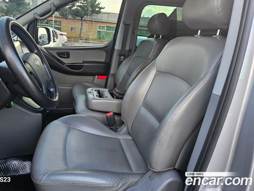 Hyundai Starex 2013