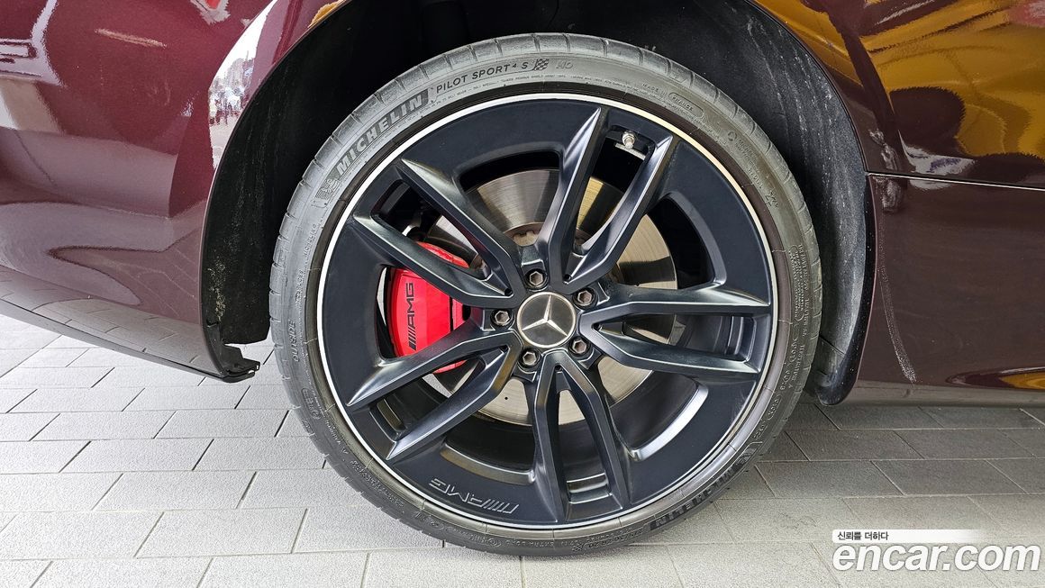 Mercedes-Benz E-Class 2022