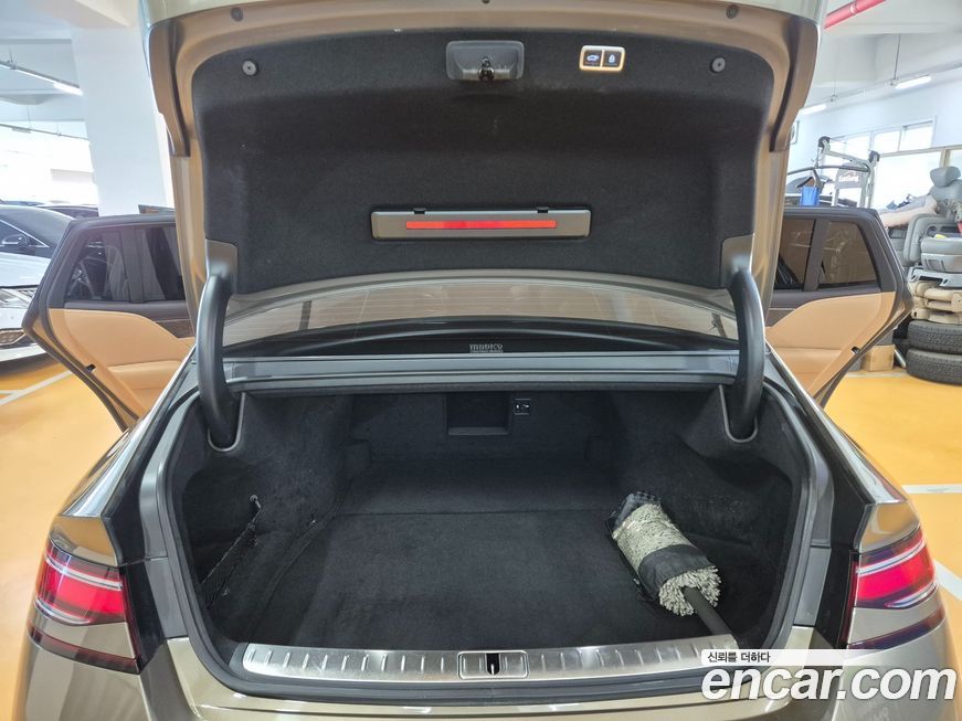 Genesis G90 2023