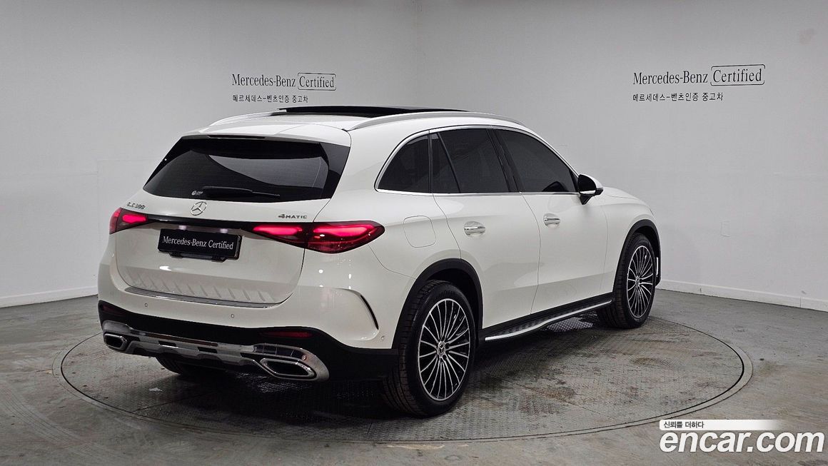 Mercedes-Benz GLC-Class 2024