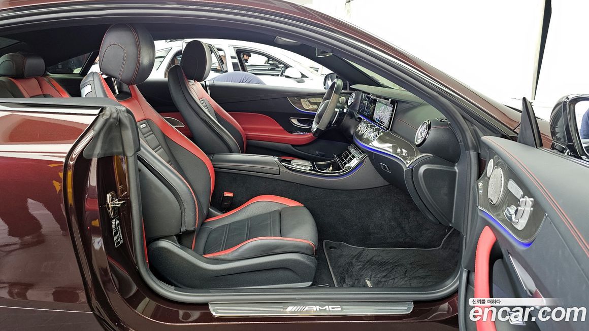 Mercedes-Benz E-Class 2022