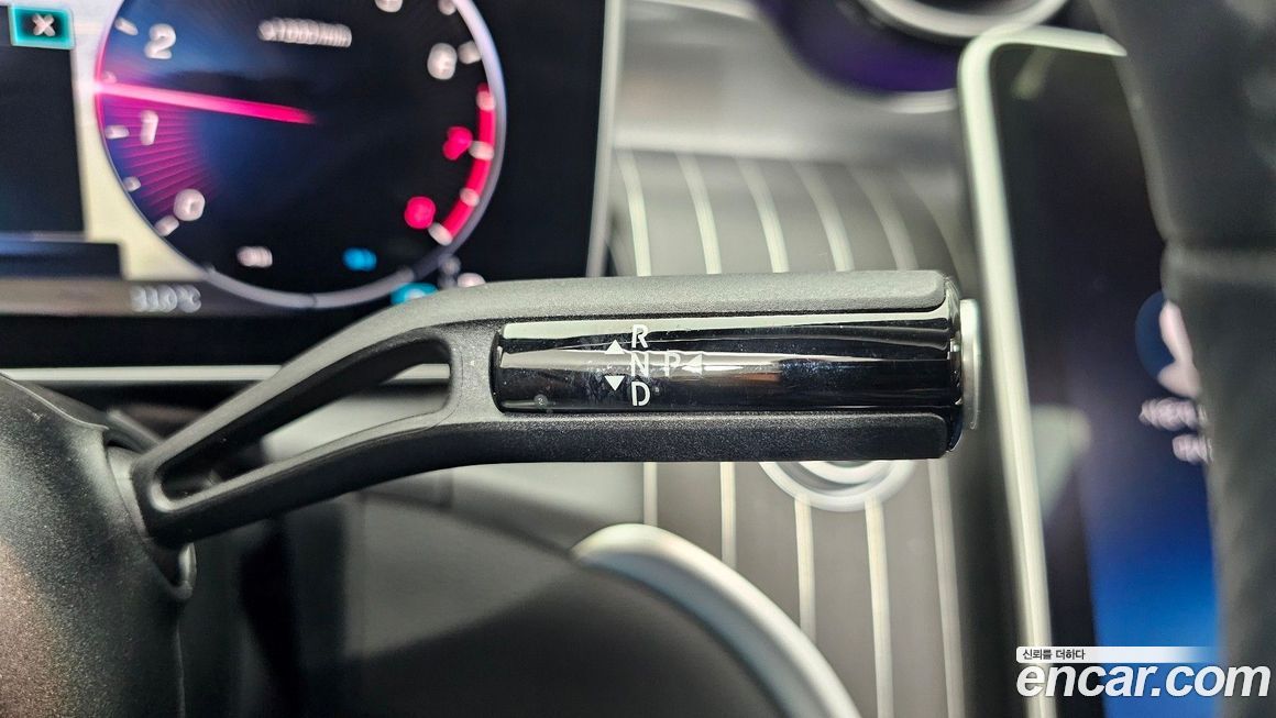 Mercedes-Benz GLC-Class 2024